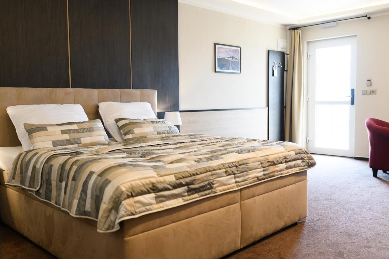 Vinarstvi U Kaplicky Hotel Zaječí Bagian luar foto