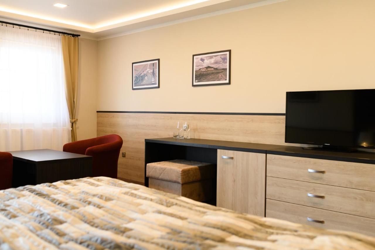 Vinarstvi U Kaplicky Hotel Zaječí Bagian luar foto