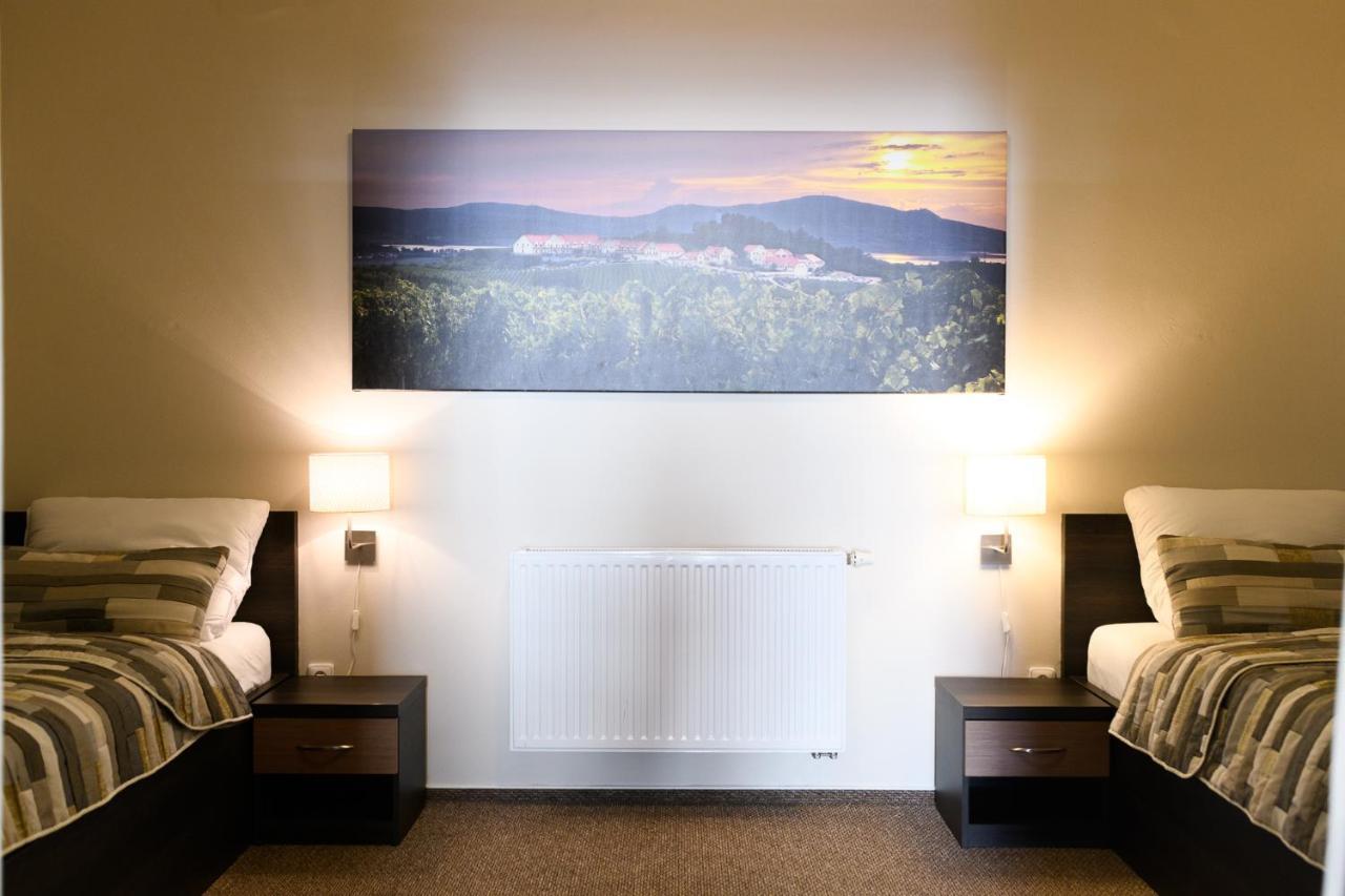 Vinarstvi U Kaplicky Hotel Zaječí Bagian luar foto